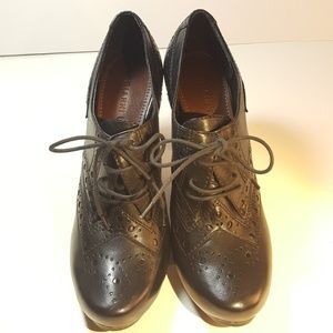 Gianni Bini Black Ankle Boot Heels